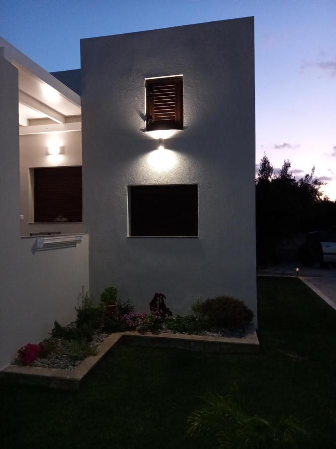 Anevato Emmy Villa מראה חיצוני תמונה