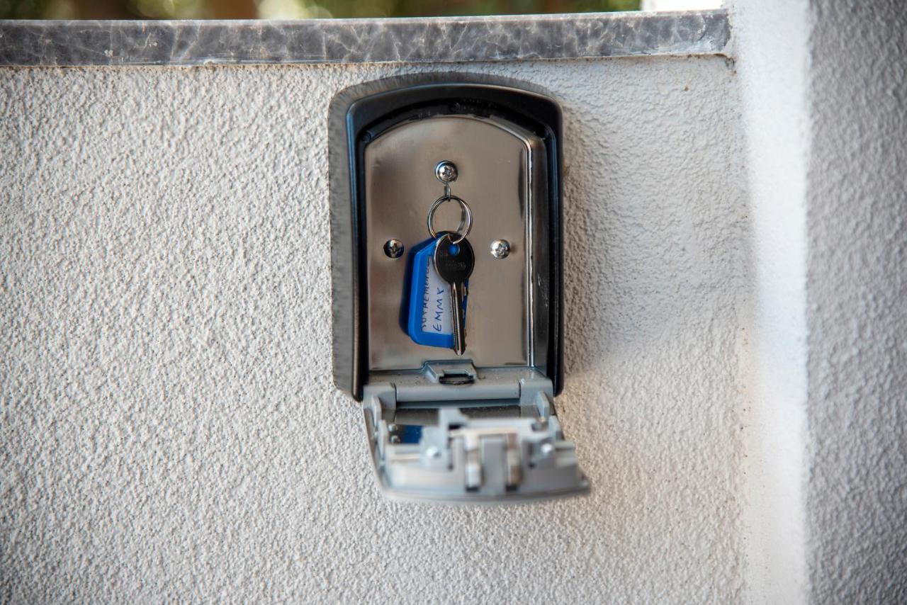 Anevato Emmy Villa מראה חיצוני תמונה